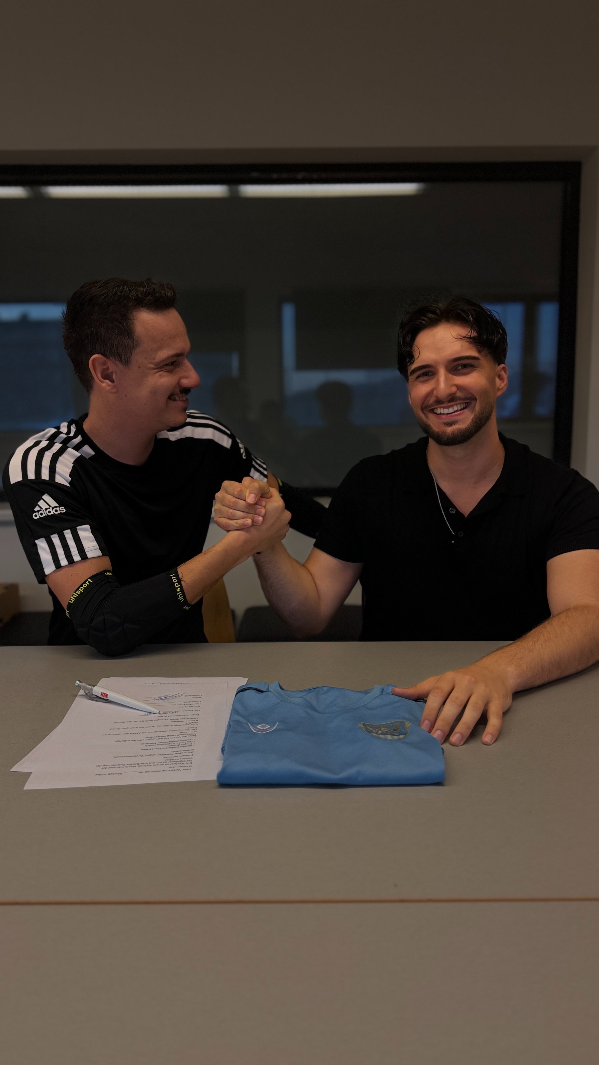 Vertragsabschluss beim Aufbau des Graz City FC